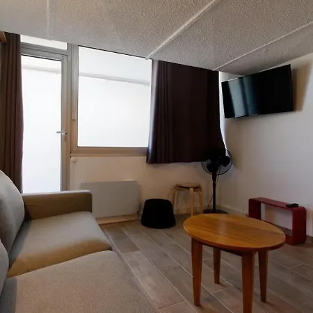 Manon, 2 Ch, Parking, Tram Croix D'argent Au Pied, Sleep-in-montpellier Apartment *