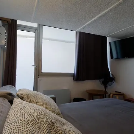Apartment Manon, 2 Ch, Parking, Tram Croix D'argent Au Pied, Sleep-in-montpellier