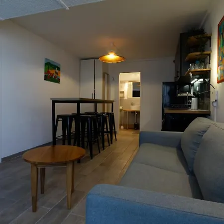 Apartment Manon, 2 Ch, Parking, Tram Croix D'argent Au Pied, Sleep-in-montpellier Montpellier